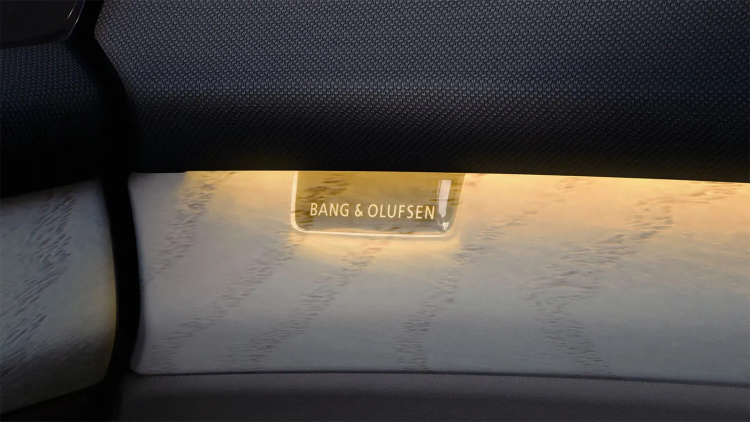 Audiosystém Bang & Olufsen Premium Sound System s 3D zvukem